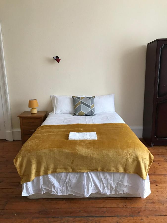 Apex Haymarket Station Apartment Единбург Екстер'єр фото